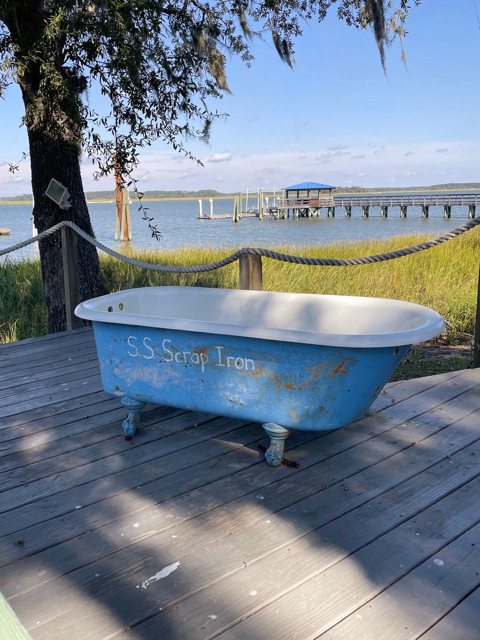 Daufuskie Crab Company scene