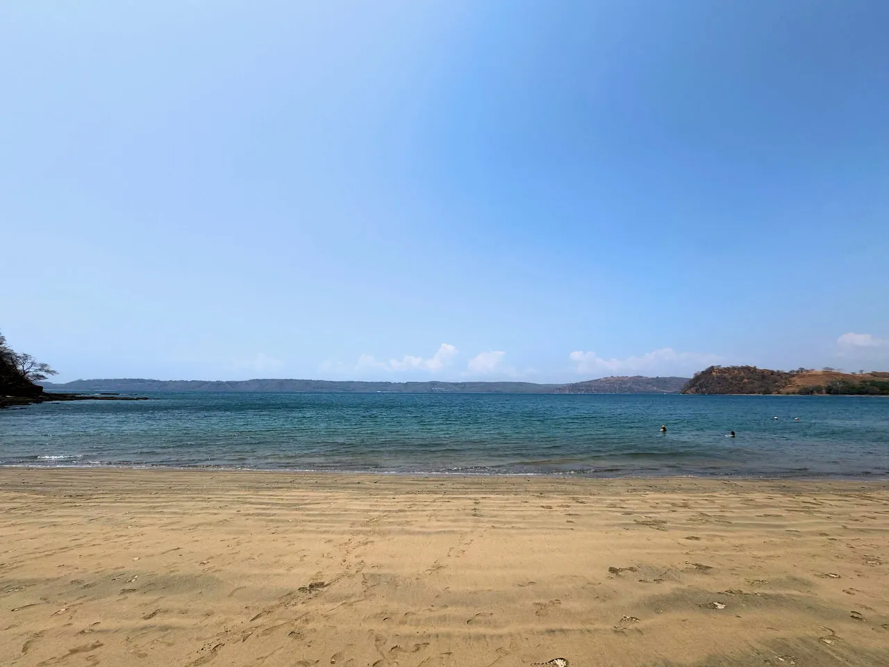 The black beaches of Papagayo.